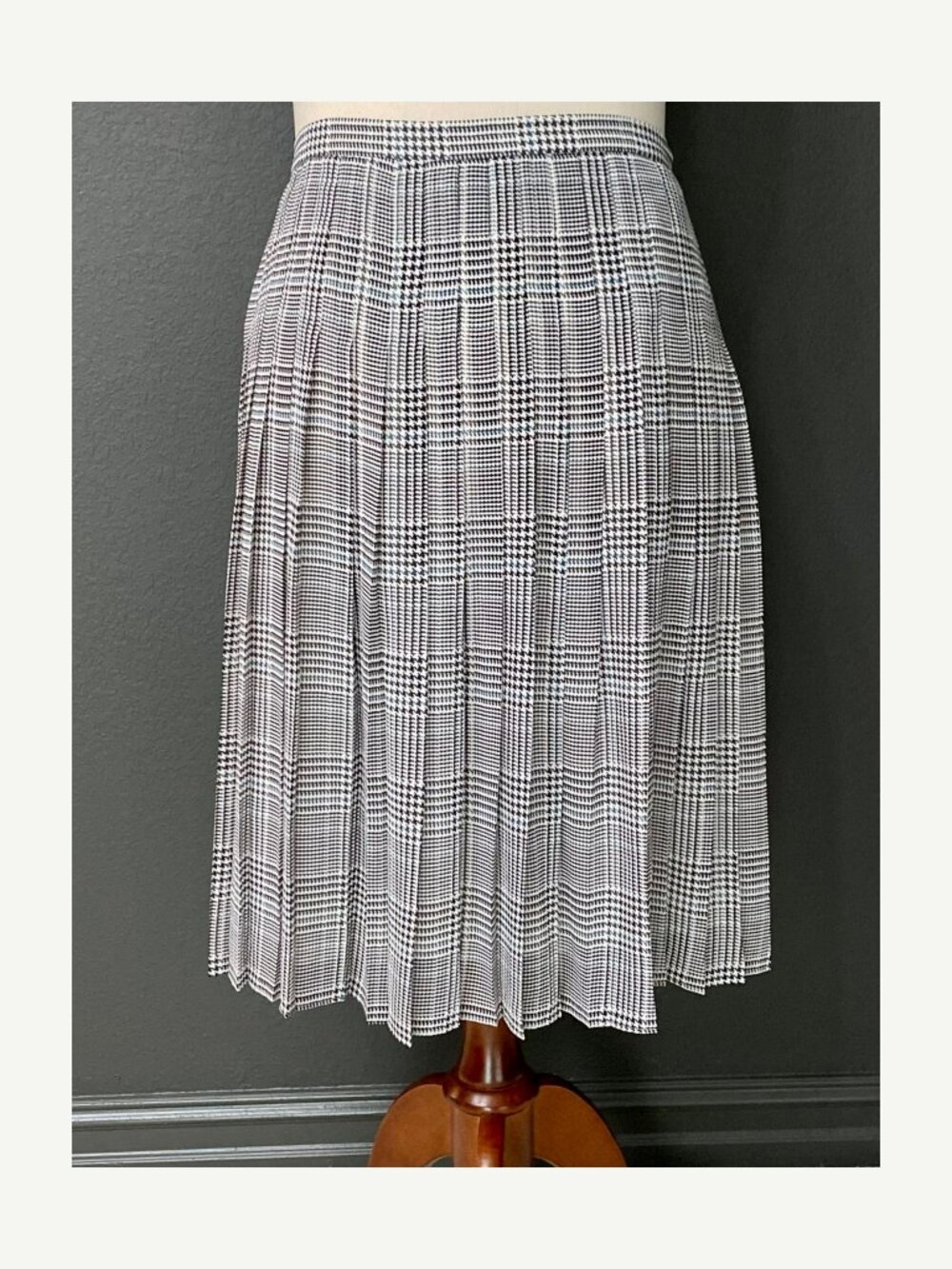 Ann Taylor Black White and Teal Plaid Pleated Midi Skirt Size 14